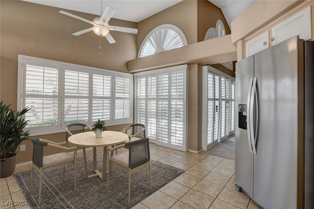 2134 Eaglepath Circle Henderson, NV 89074 - Photo 15 of 39 VIRTUALLY STAGED
BREAKFAST AREA