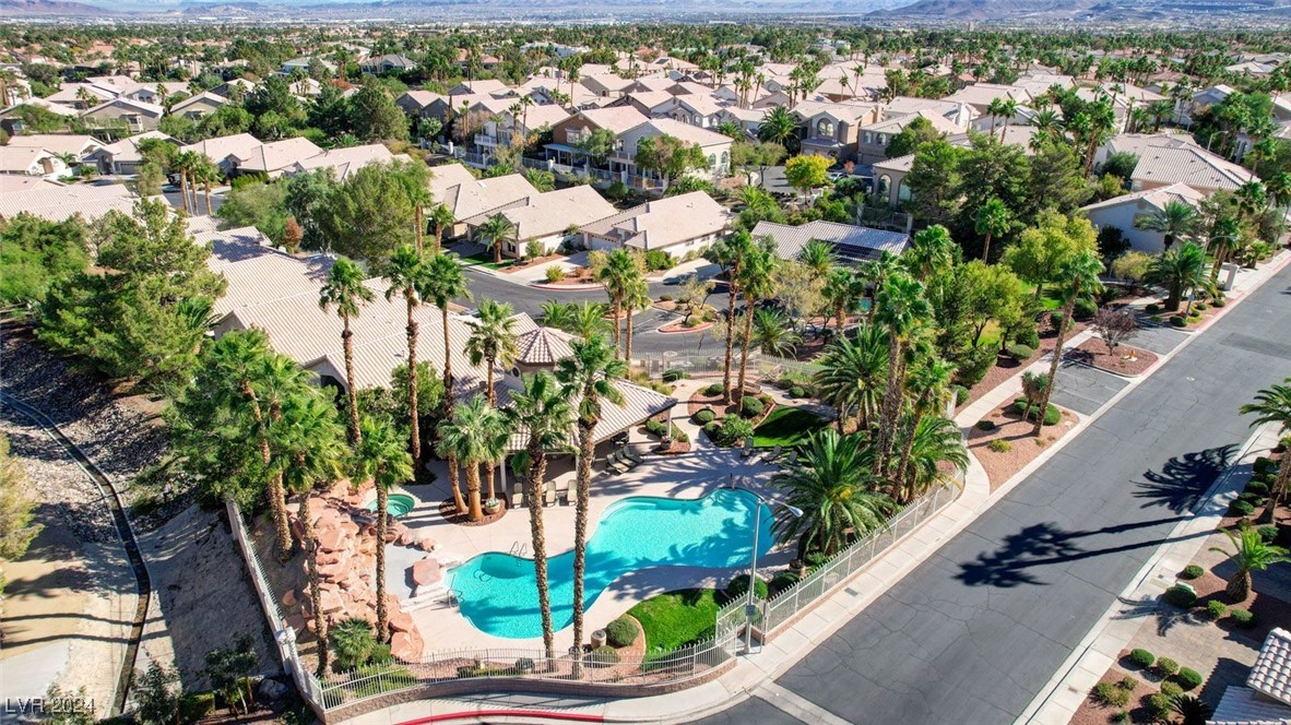 2134 Eaglepath Circle Henderson, NV 89074 - Photo 28 of 39 COMMUNITY POOL