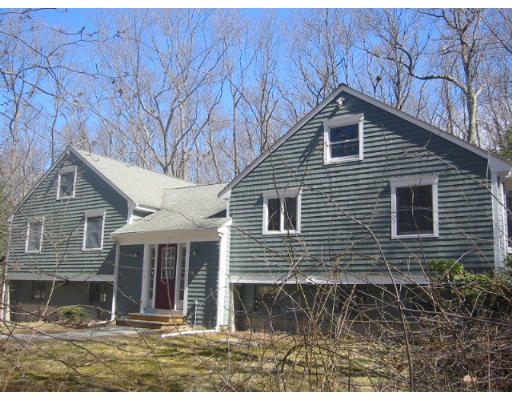28 Indian Ridge Road Natick, MA 01760 - Photo 2 of 11 Gallery Image 2