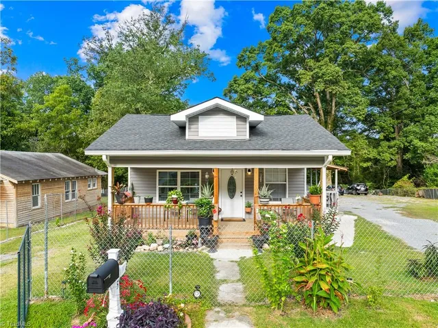 $265,000 | 435 Peachtree Street, Asheboro, NC 27203