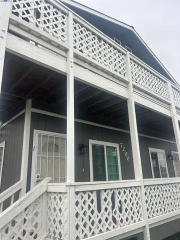 $1,300,000 | 7200 MacArthur Boulevard, Oakland, CA 94605