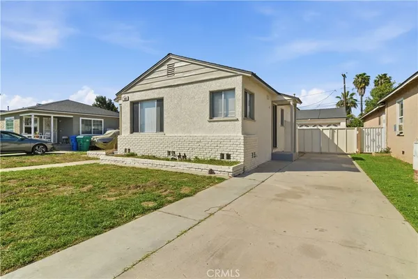 $724,950 | 127 West Zane Street, Long Beach, CA 90805