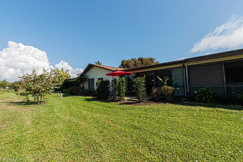 187 Round Key Circle, Unit D3 Naples, FL 34112 - Photo 39 of 50 Gallery Image 39