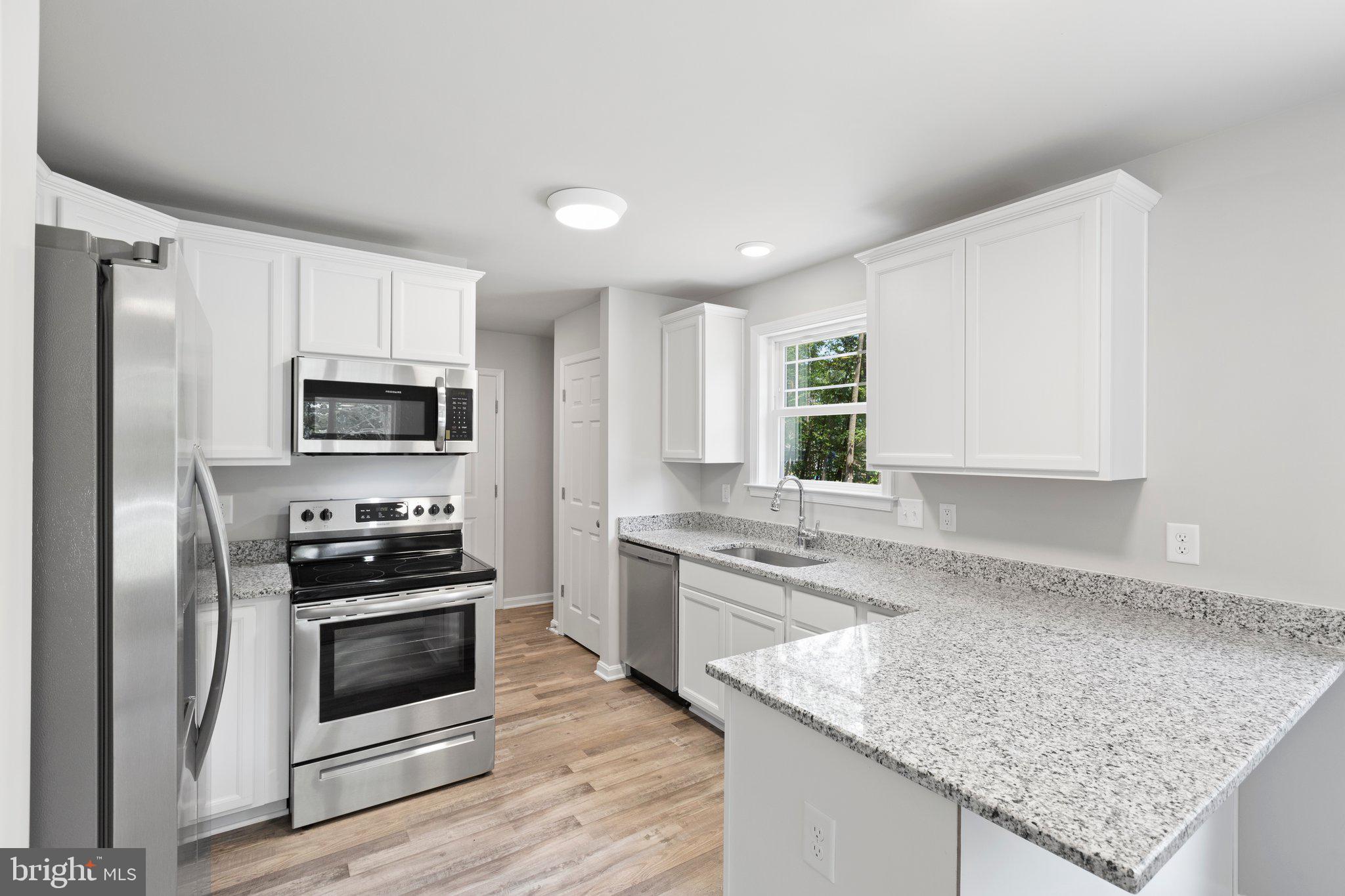 211 Forest Grove Road Colonial Beach, VA 22443 - Photo 5 of 41 Gallery Image 5