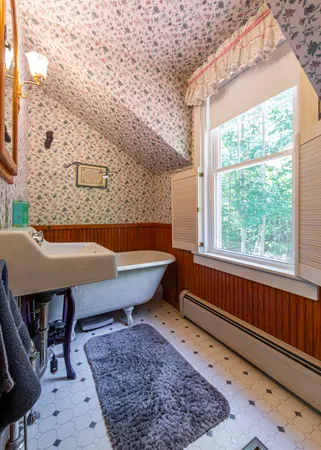 $625,000 | 102 Degregoire Park, Unit 2, Bar Harbor, ME 04609