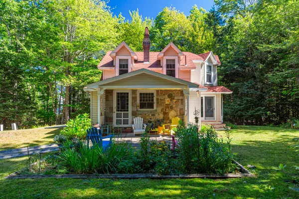 $625,000 | 102 Degregoire Park, Unit 2, Bar Harbor, ME 04609