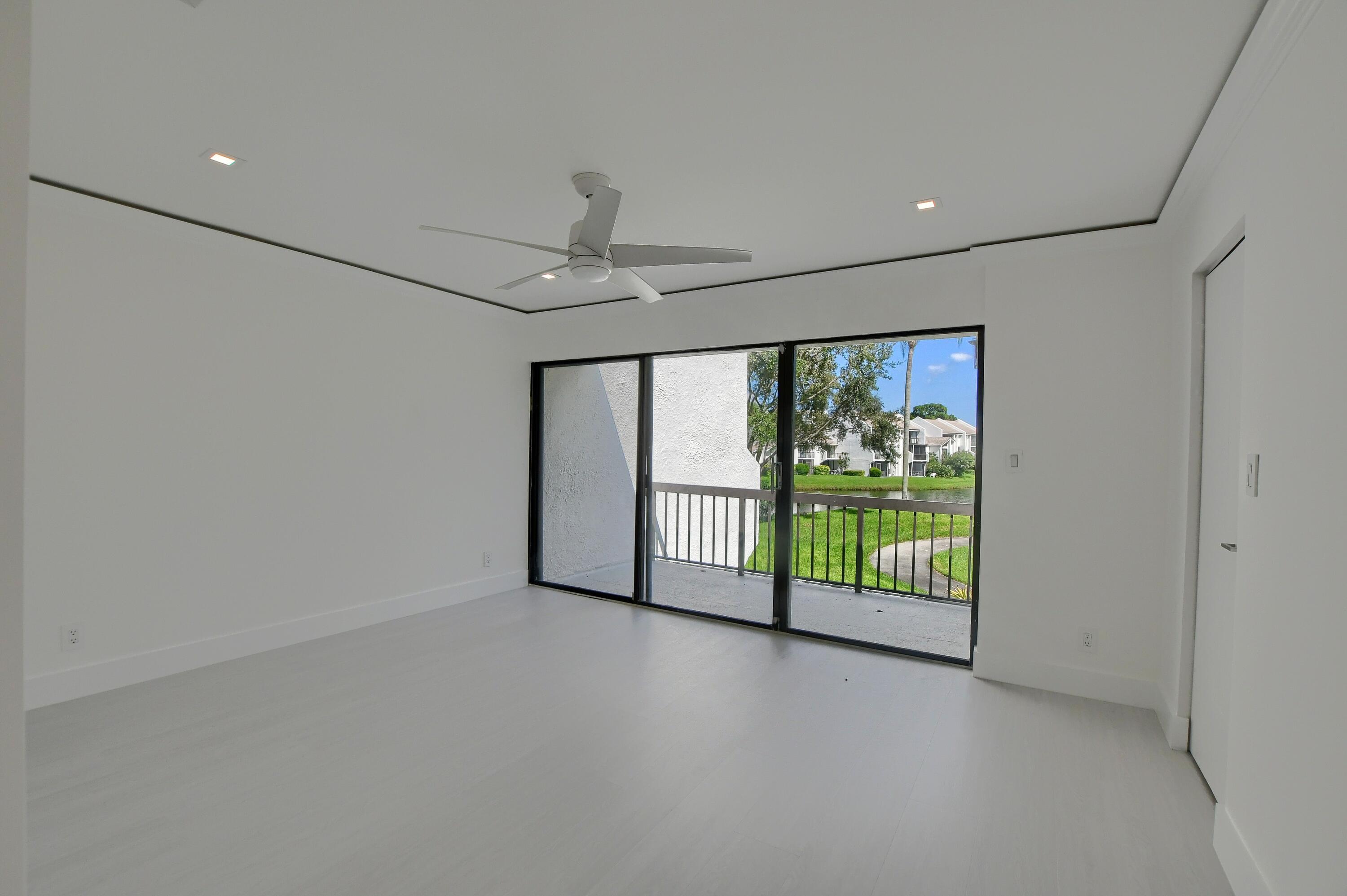 1102 Bridgewood Place Boca Raton, FL 33434 - Photo 15 of 30 16_ebf_4762-hdr(5)