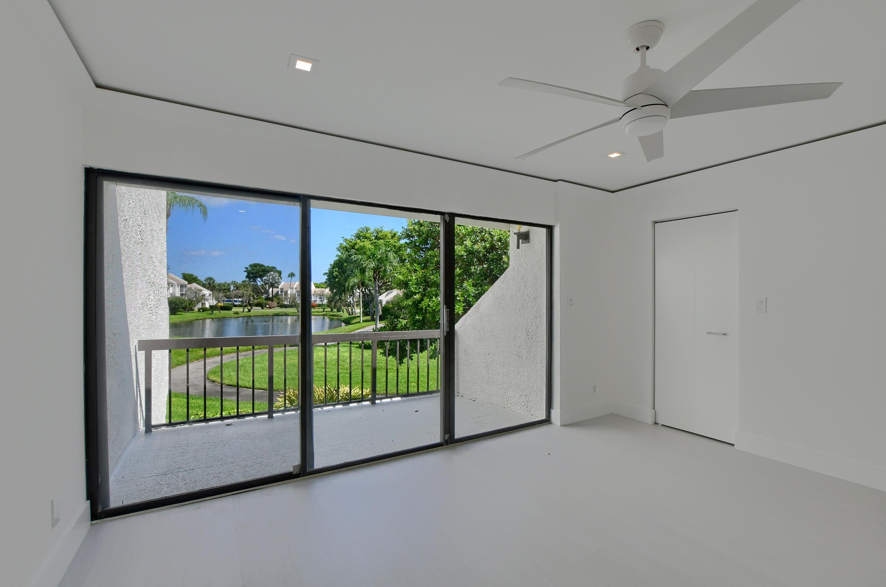 1102 Bridgewood Place Boca Raton, FL 33434 - Photo 16 of 30 17_ebf_4767-hdr(5)