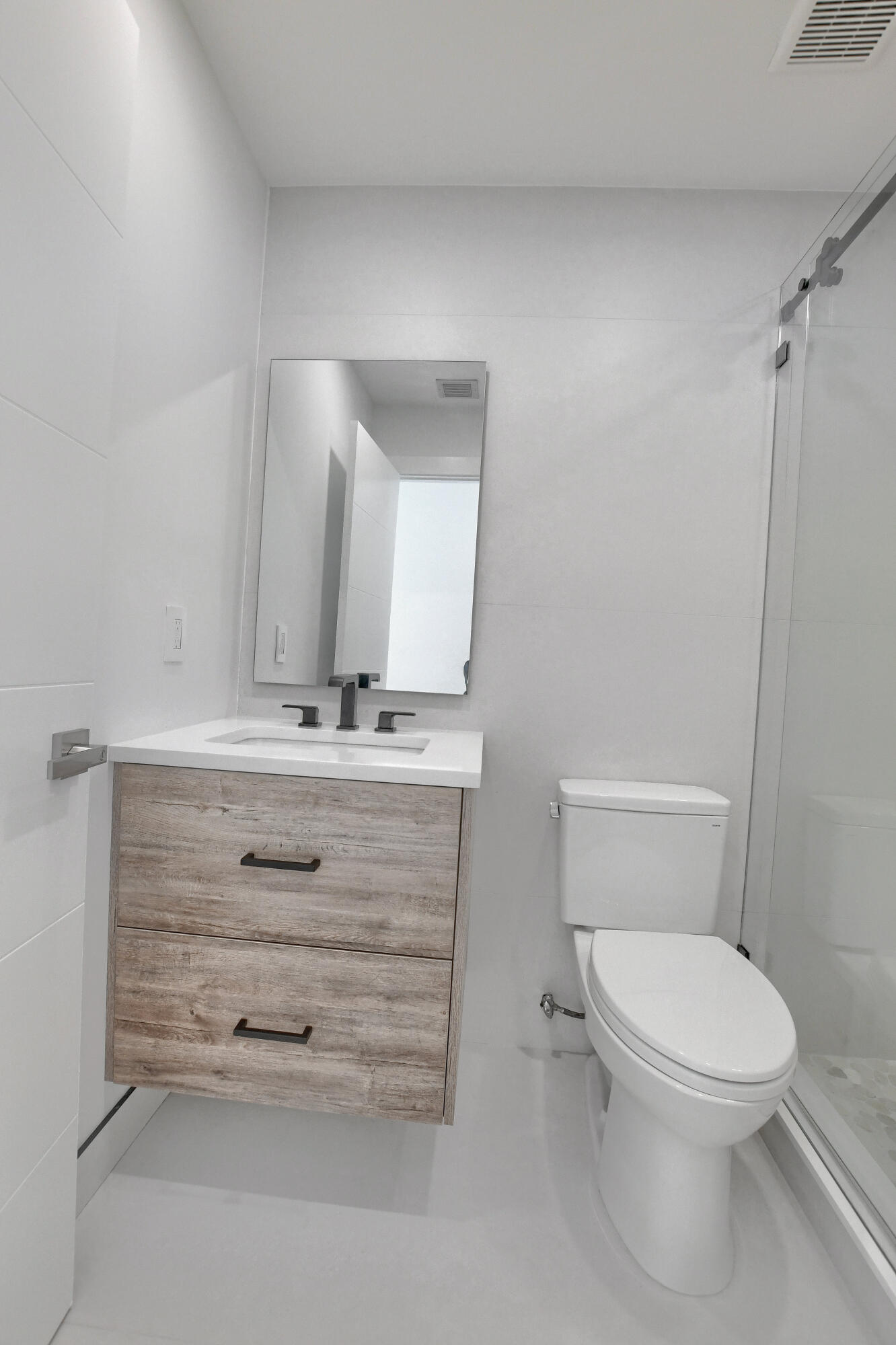 1102 Bridgewood Place Boca Raton, FL 33434 - Photo 26 of 30 27_ebf_4822-hdr(5)