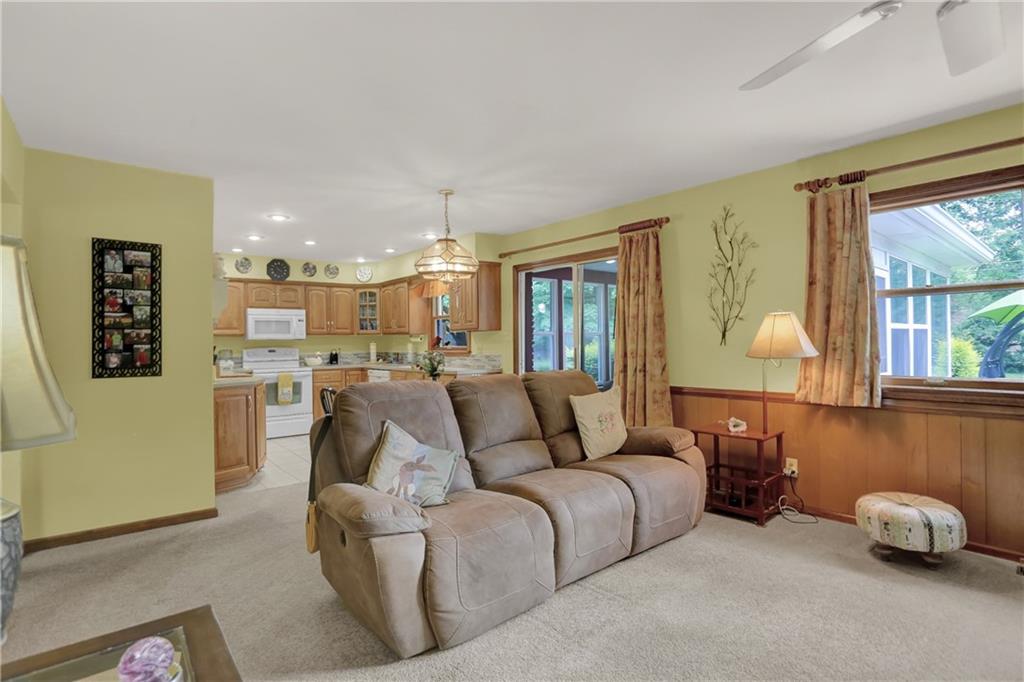 621 Braugham Road Indianapolis, IN 46227 - Photo 10 of 28 Gallery Image 10