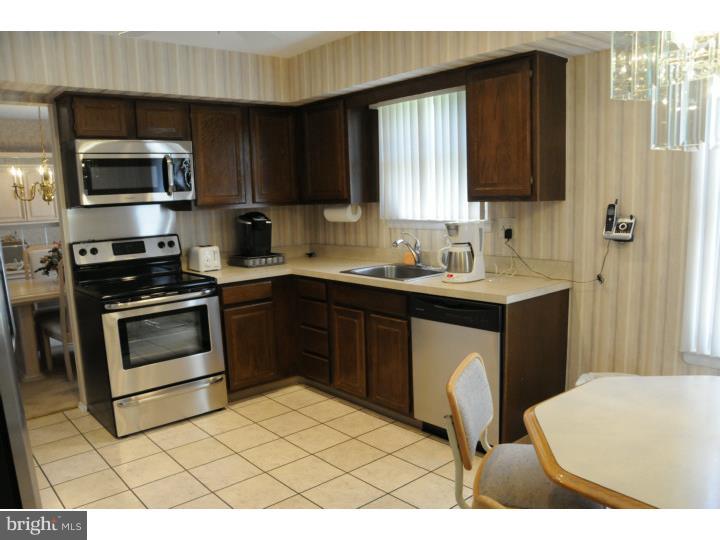 1443 Overlook Road Yardley, PA 19067 - Photo 5 of 16 Kitchen