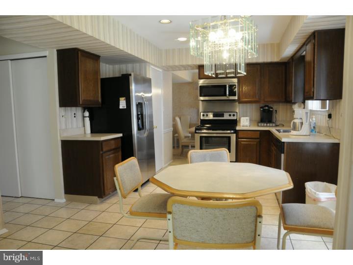 1443 Overlook Road Yardley, PA 19067 - Photo 6 of 16 Kitchen
