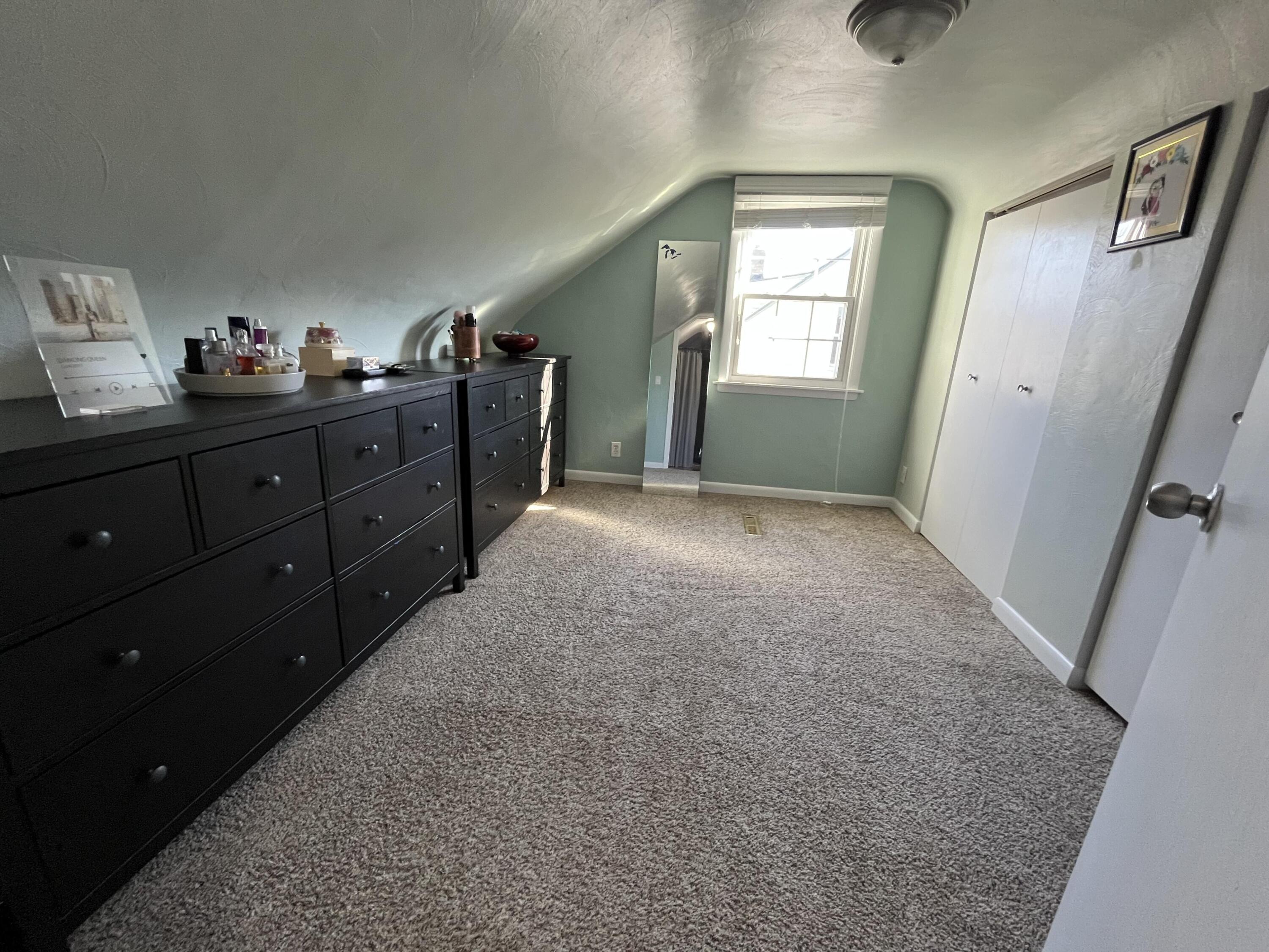 3821 Oakridge Drive Kalamazoo, MI 49008 - Photo 11 of 23 beyc69f7da24d640b
