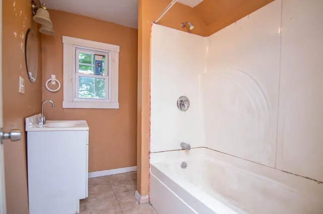 $117,500 | 1 Beaulieu Street, Livermore Falls, ME 04254