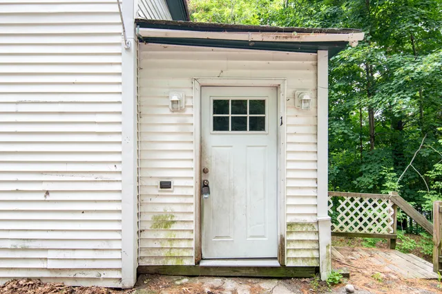 $117,500 | 1 Beaulieu Street, Livermore Falls, ME 04254