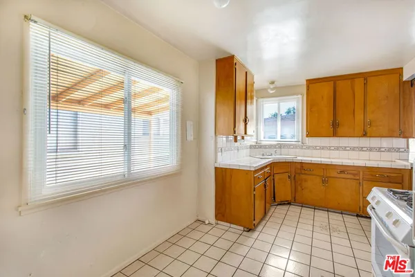 $749,000 | 2508 West 112th Street, Inglewood, CA 90303