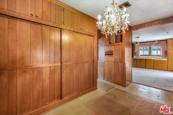 $749,000 | 2508 West 112th Street, Inglewood, CA 90303