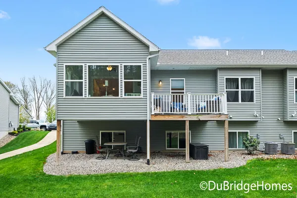$475,000 | 69 Blue Violet Lane Northeast, Comstock Park, MI 49321