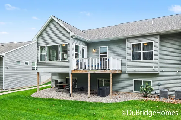 $475,000 | 69 Blue Violet Lane Northeast, Comstock Park, MI 49321