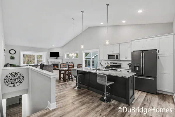 $475,000 | 69 Blue Violet Lane Northeast, Comstock Park, MI 49321