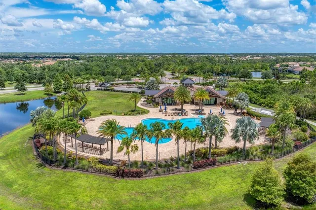 $919,999 | 16508 Hillside Circle, Bradenton, FL 34202