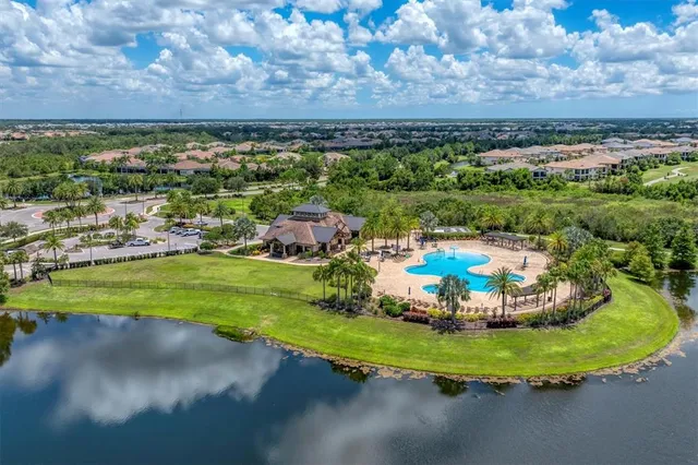 $919,999 | 16508 Hillside Circle, Bradenton, FL 34202