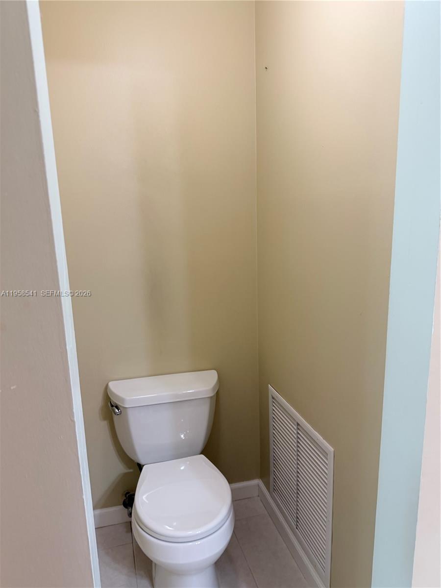 12821 Southwest 147th Lane Road Miami, FL 33186 - Photo 9 of 25 Master Bath