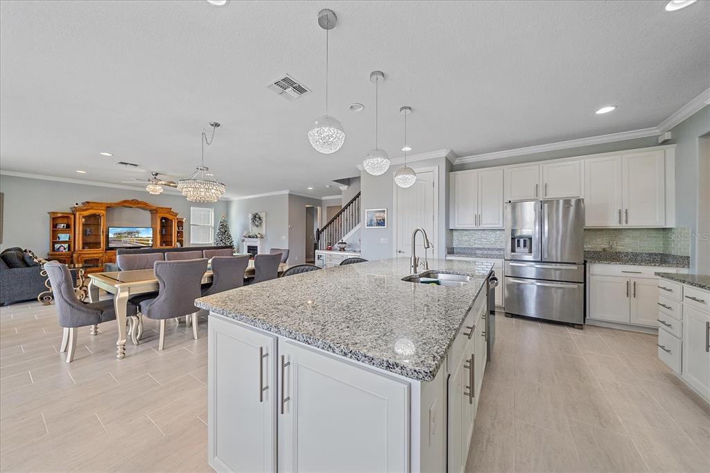 604 Bishop Bay Loop Apopka, FL 32712 - Photo 11 of 52