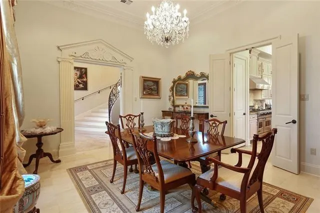 $1,075,000 | 1501 Transcontinental Drive, Metairie, LA 70001