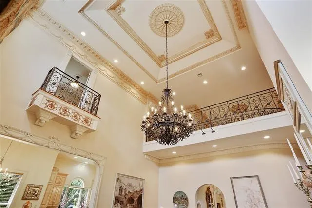 $1,075,000 | 1501 Transcontinental Drive, Metairie, LA 70001