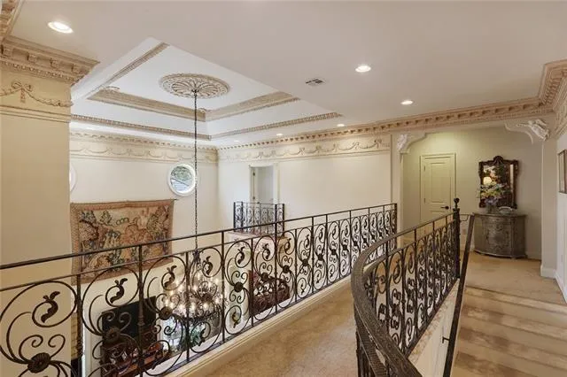$1,075,000 | 1501 Transcontinental Drive, Metairie, LA 70001