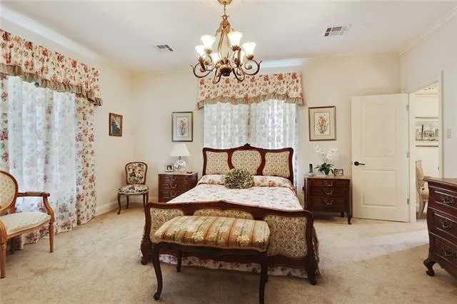 $1,075,000 | 1501 Transcontinental Drive, Metairie, LA 70001