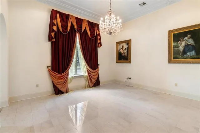 $1,075,000 | 1501 Transcontinental Drive, Metairie, LA 70001