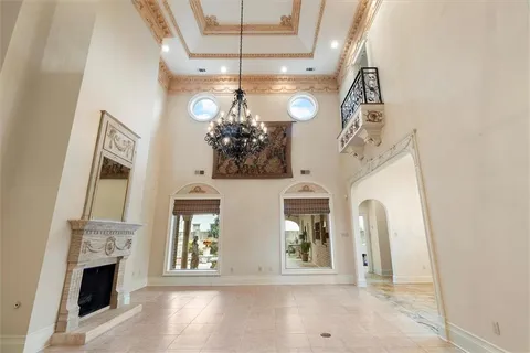 $1,075,000 | 1501 Transcontinental Drive, Metairie, LA 70001