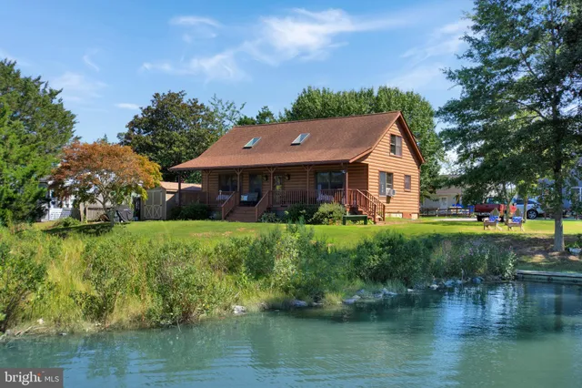 $1,175,000 | 968 Main Street, Deale, MD 20751