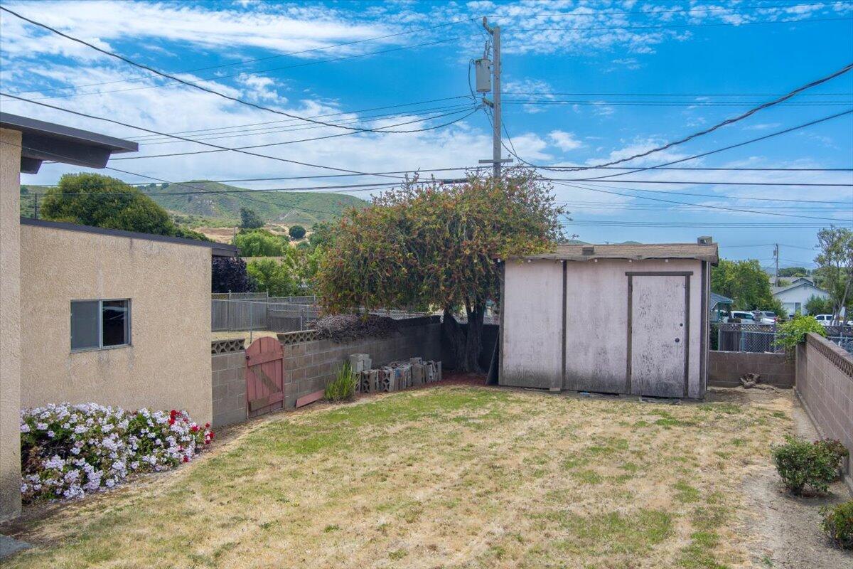 423 South D Street Lompoc, CA 93436 - Photo 43 of 45 41-MAX_0068