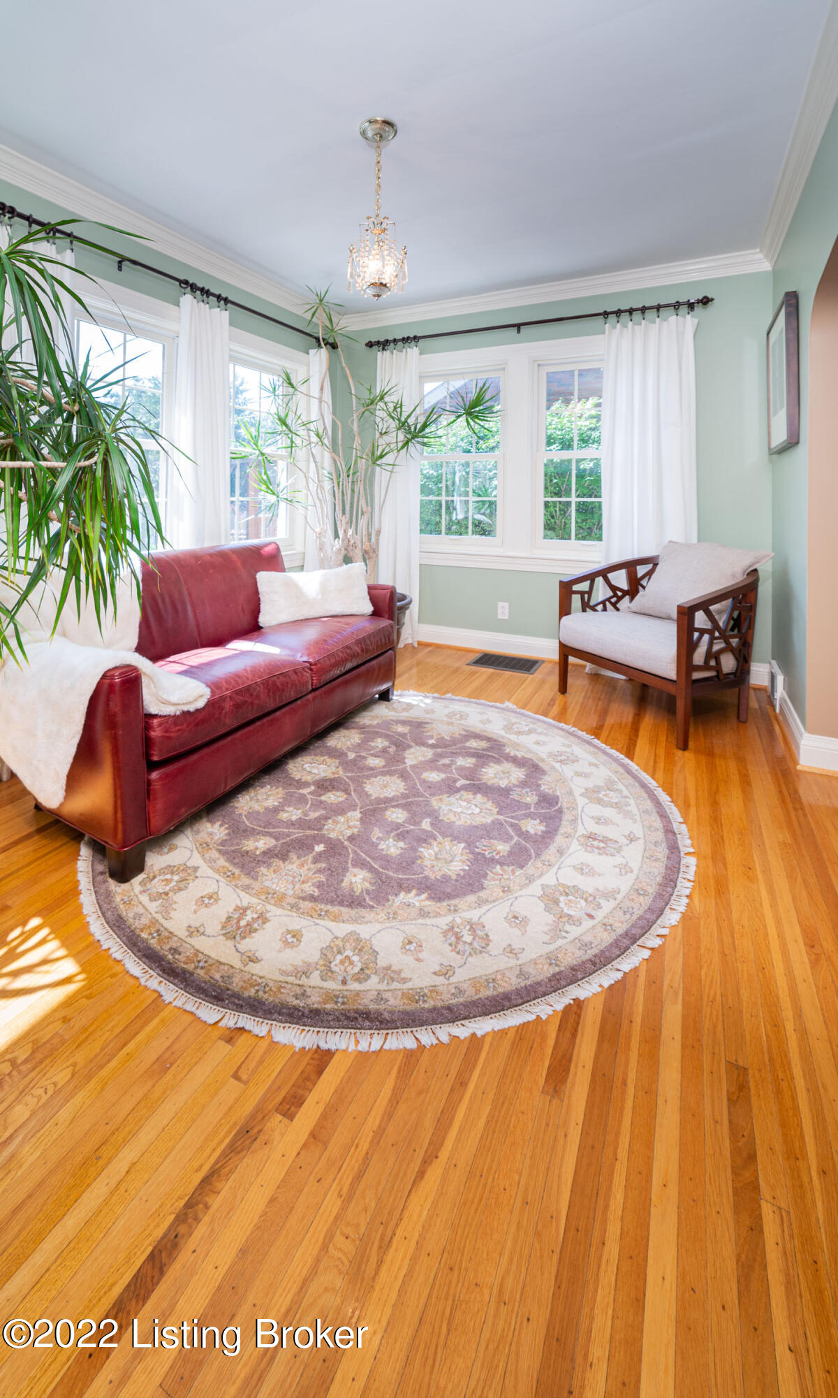 2408 Manchester Road Louisville, KY 40205 - Photo 24 of 57 Sun Room