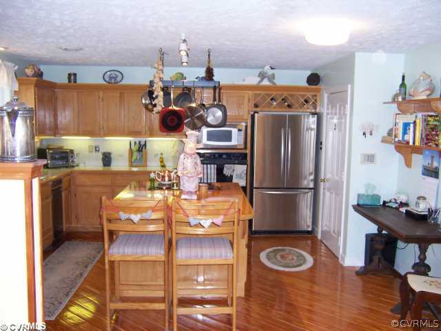 181 Pinetop Road Topping, VA 23169 - Photo 5 of 12 Kitchen