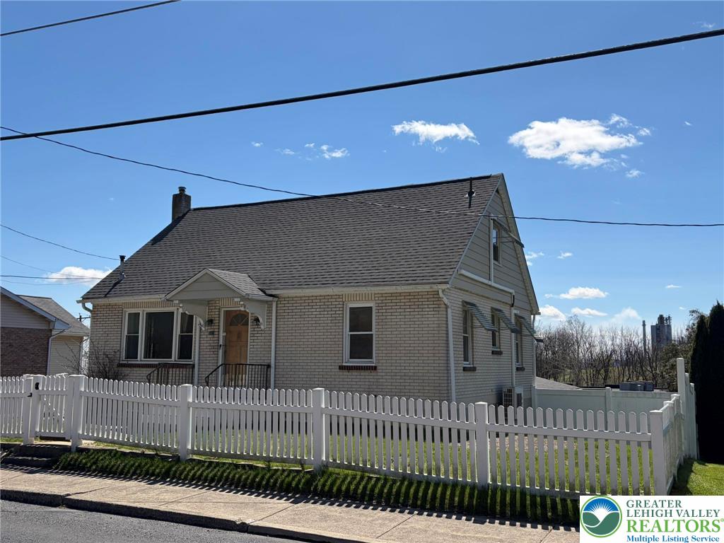 424 West Main Street Bath, PA 18014 - Photo 1 of 30