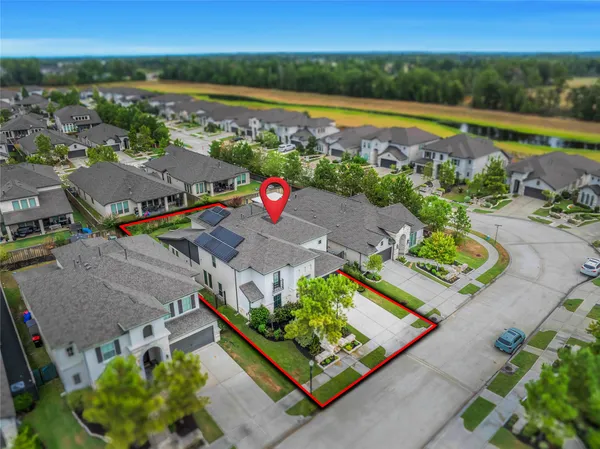 $699,900 | 4525 Woodland Bend Court, Spring, TX 77386