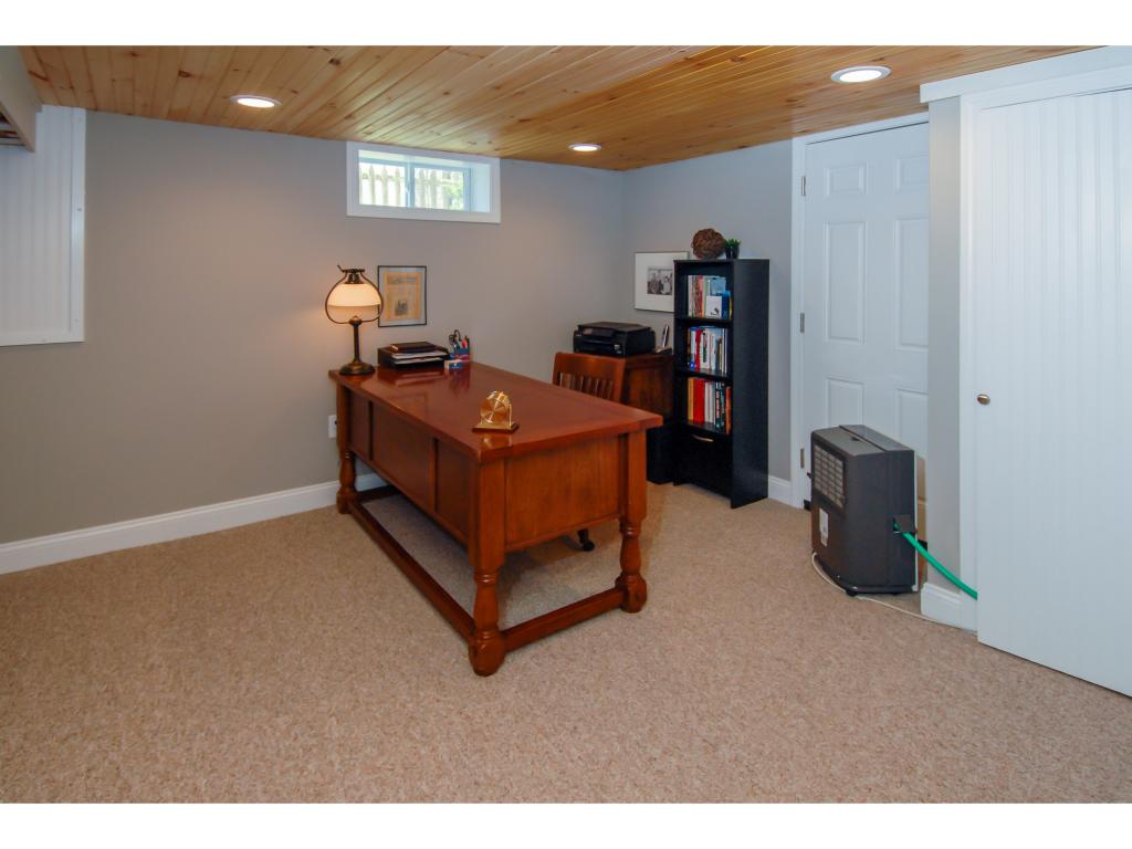 31 Taft Road Portsmouth, NH 03801 - Photo 18 of 27 Gallery Image 18
