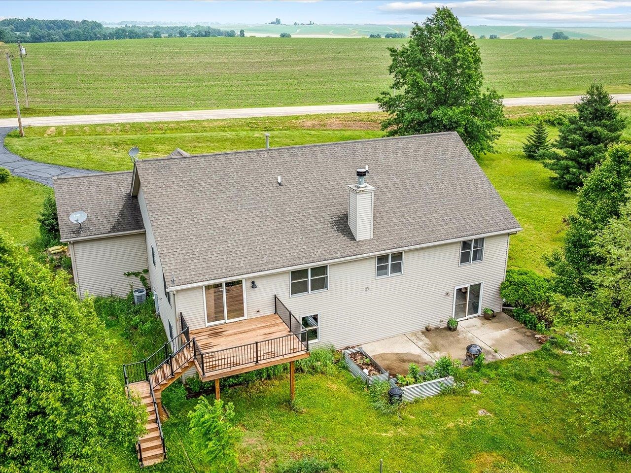 13728 Yale Bridge Road Durand, IL 61024 - Photo 7 of 37