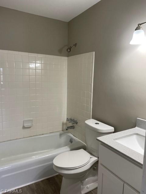 2926 St Marks Road Southwest, Unit G Winston-Salem, NC 27103 - Photo 13 of 17 Upstairs full bath
