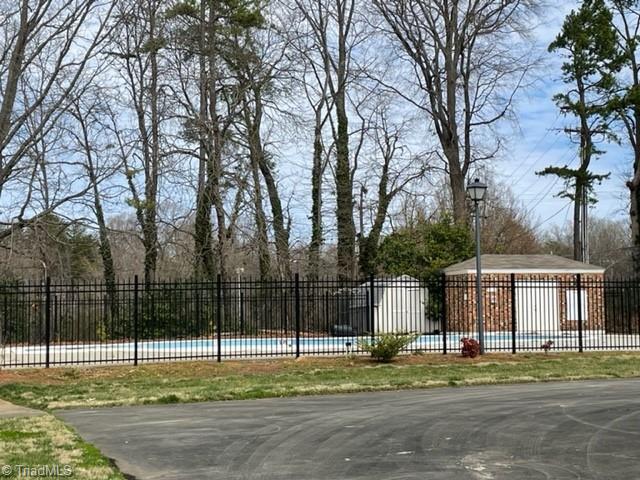 2926 St Marks Road Southwest, Unit G Winston-Salem, NC 27103 - Photo 16 of 17 Pool area