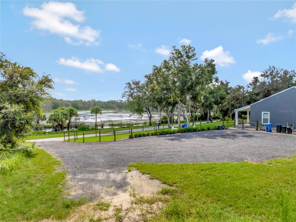 296 Lake Geneva Road Geneva, FL 32732 - Photo 27 of 40 Gallery Image 27