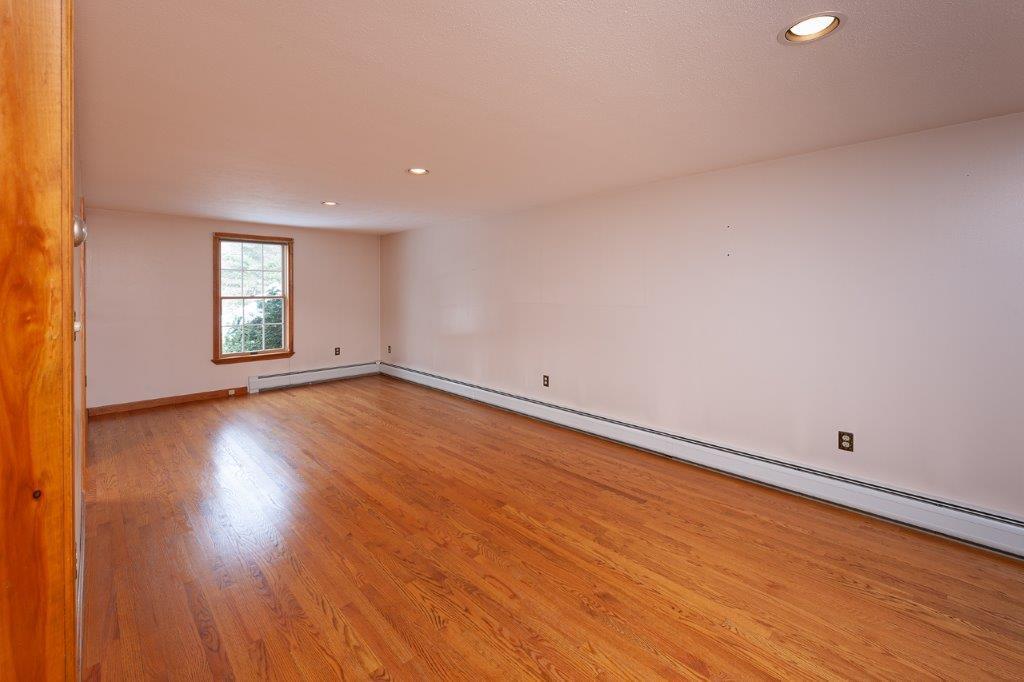 137 Fieldstone Estates Road York, ME 03909 - Photo 11 of 29 10