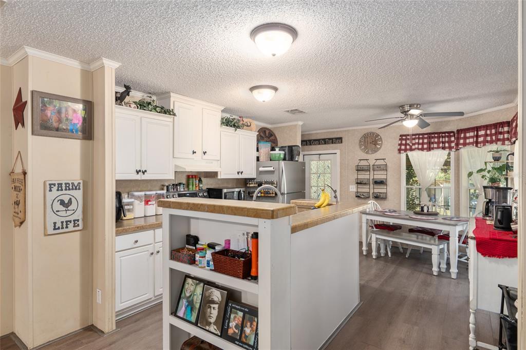 760 Southwest Barney Street High Springs, FL 32643 - Photo 13 of 57