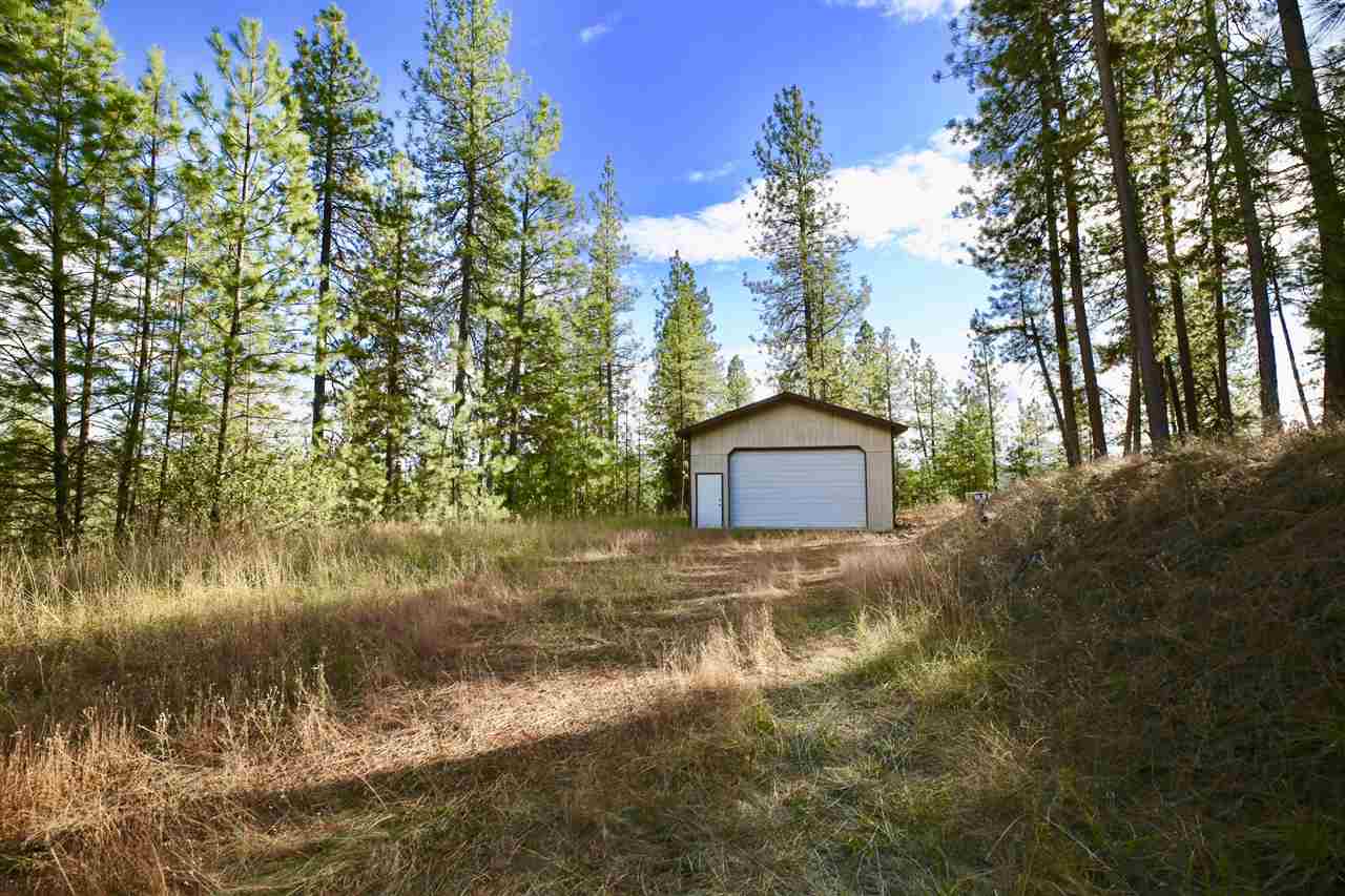 22908 North Dunn Road Chattaroy, WA 99003 - Photo 3 of 28