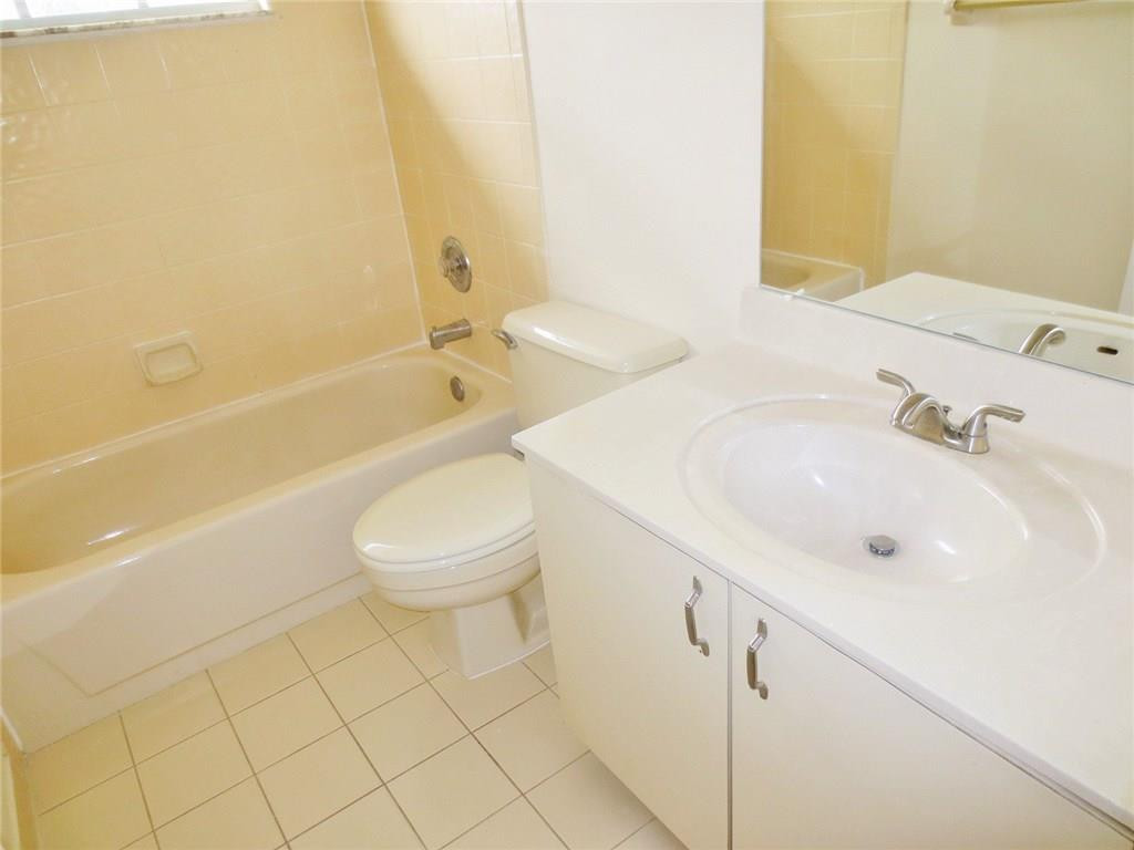 10544 Pebble Cove Lane Boca Raton, FL 33498 - Photo 12 of 25 Upstairs Bath