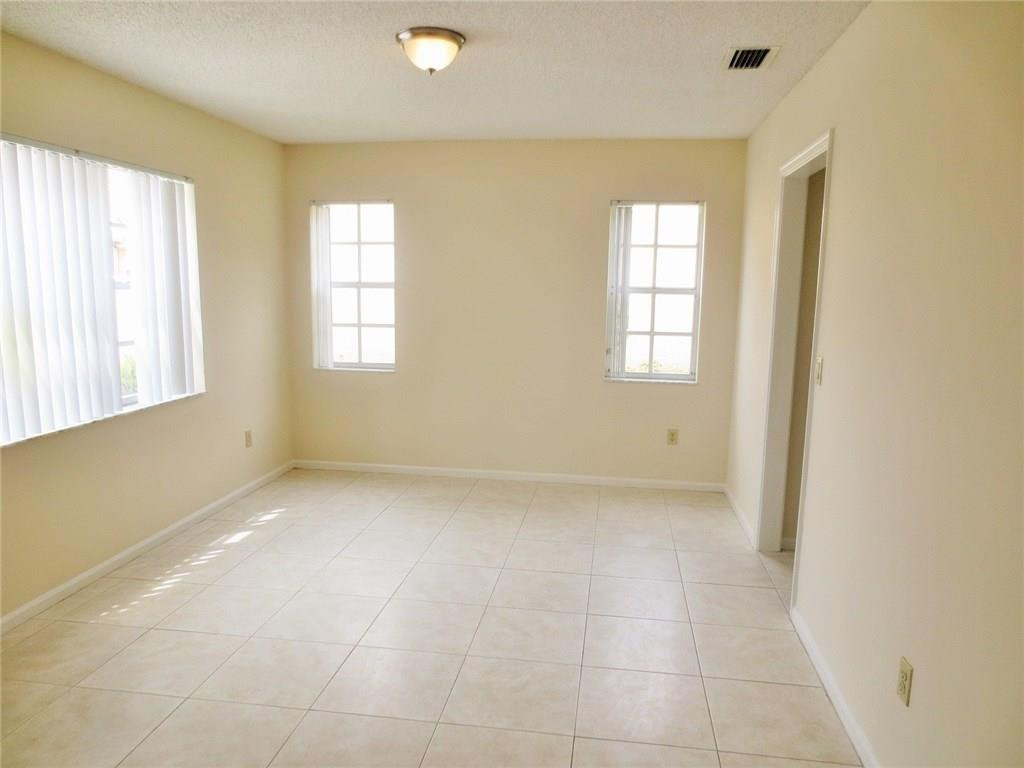 10544 Pebble Cove Lane Boca Raton, FL 33498 - Photo 5 of 25 Dining Room